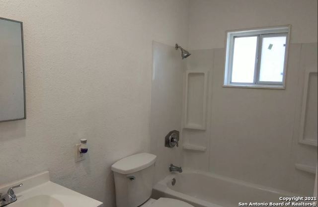 Building Photo - 1026 Edison Dr