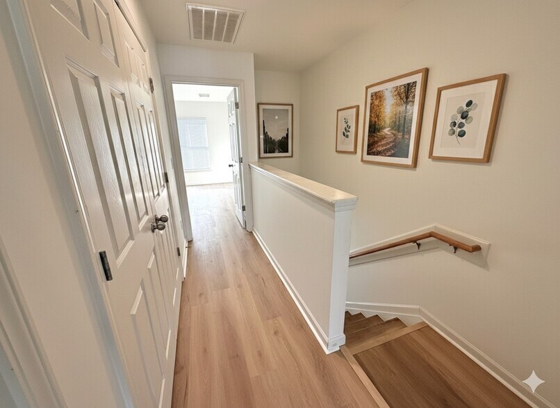 Building Photo - 1382 Rural Hill Rd