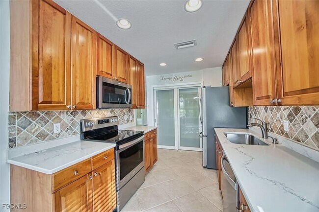 Building Photo - 3071 Meandering Way