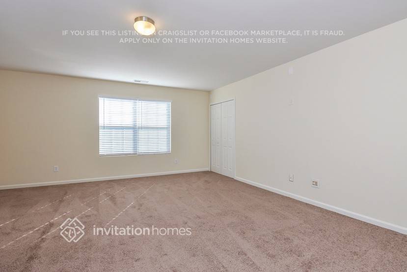 Building Photo - 5871 Sparrows Nest Way