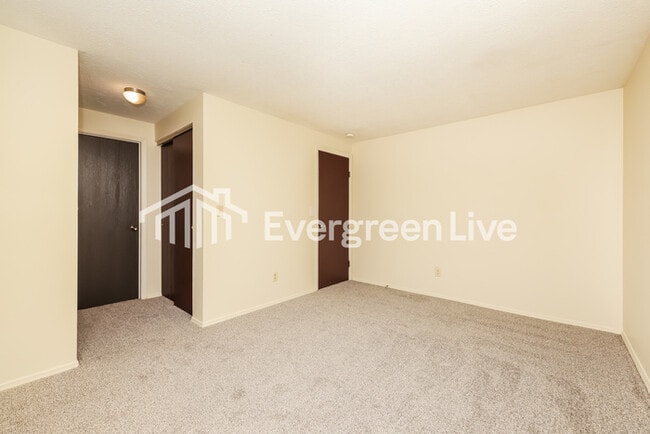 Building Photo - 2531 Windsor Village Dr