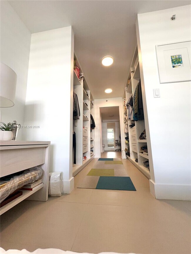 Building Photo - 170 Ocean Ln Dr