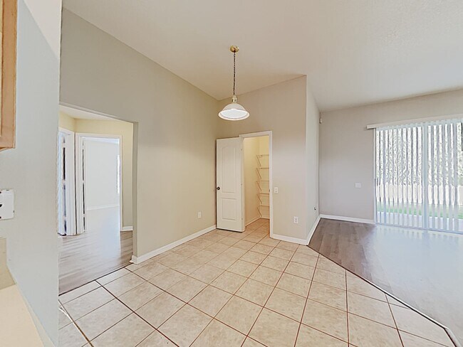 Building Photo - 26619 Tim Tam Pl