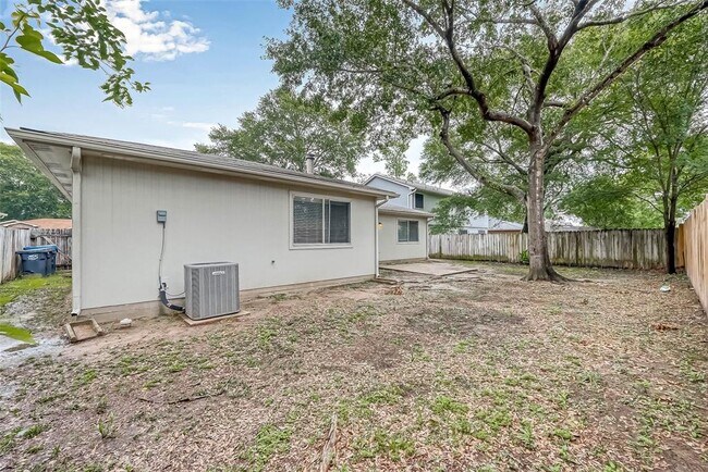 Building Photo - 28811 Stapleford St