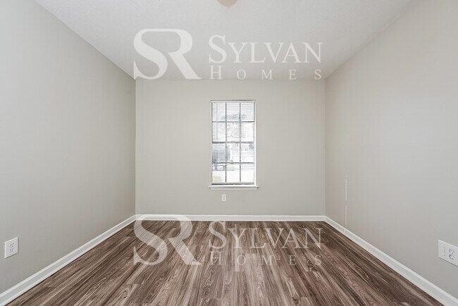 Building Photo - At Last, This Is What You Have Been Searching For!