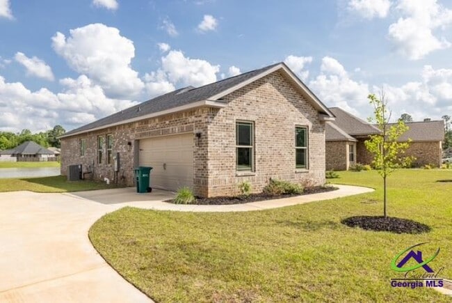 Building Photo - 112 Gwendolyn Ave