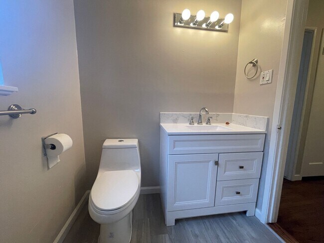 Building Photo - MUST SEE! BEAUTIFUL 3 BEDROOM 2 BATH HOME IN HAYWARD CA!!!