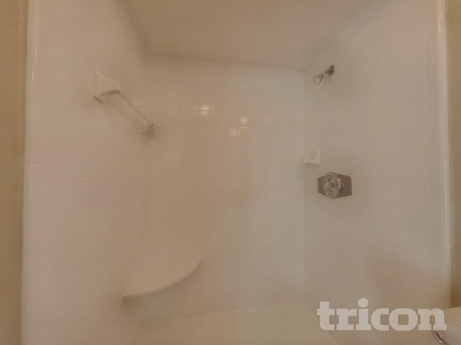 Building Photo - 1337 Hamlin Dr