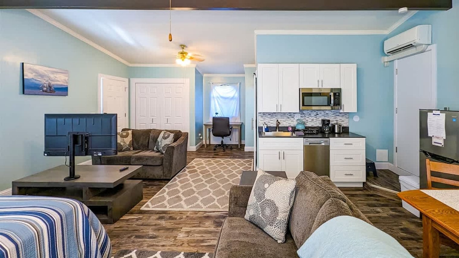 Building Photo - 918 S G St