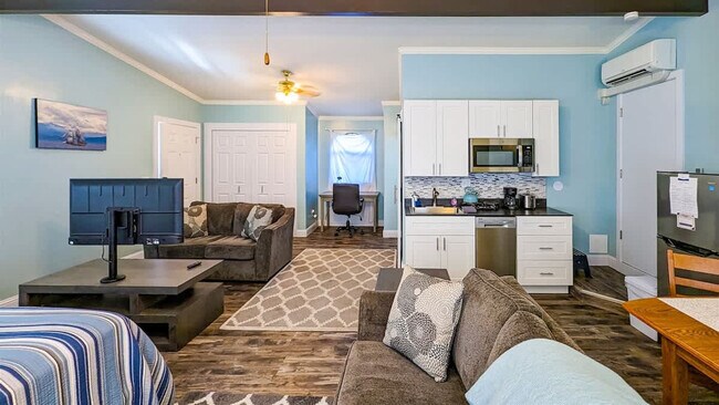 Building Photo - 918 S G St