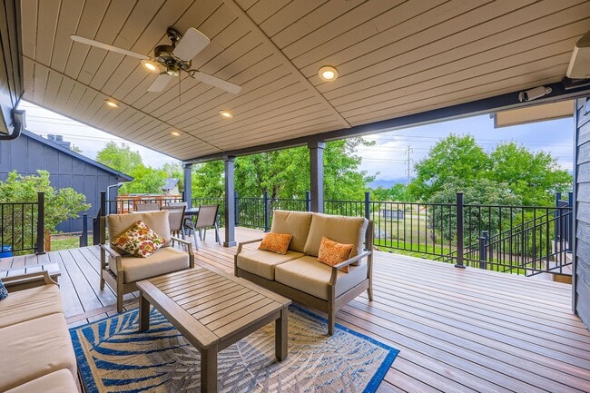 Building Photo - Private Retreat 4 BDR Near Baseline Reservoir