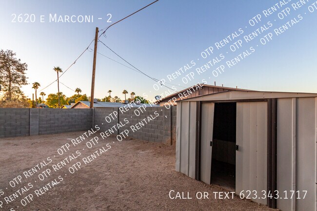 Building Photo - 2620 e Marconi-2