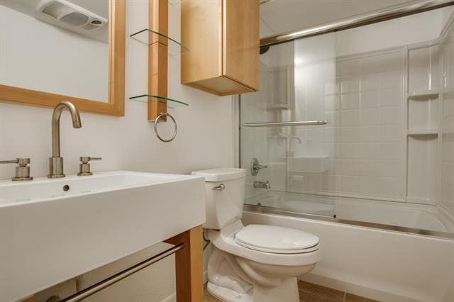 Building Photo - 2312 Versailles Dr