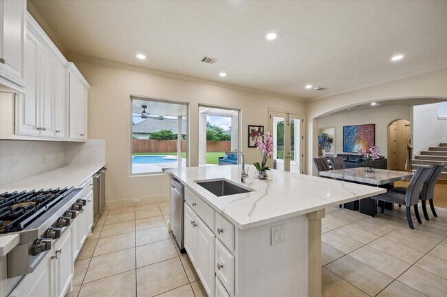 Building Photo - 11218 French Oak Ln