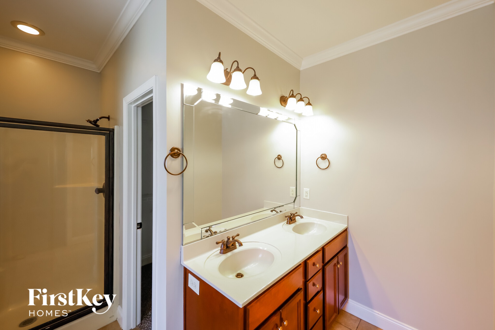 Building Photo - 156 Willow View Lane