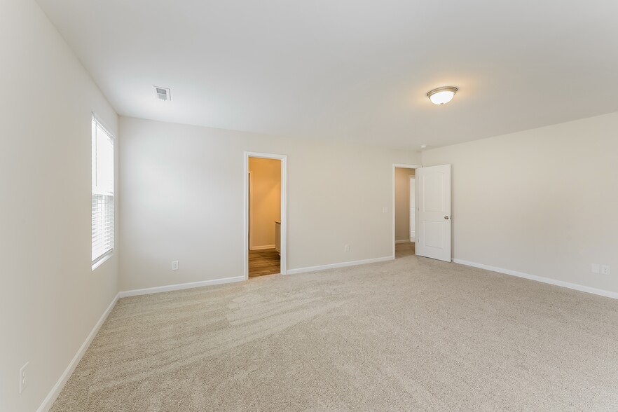 Building Photo - 4360 Shadi Green Ln