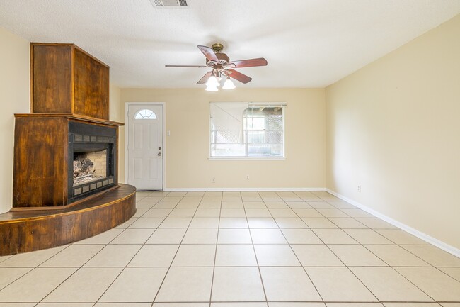 Building Photo - 4910 Redfish Reef Dr