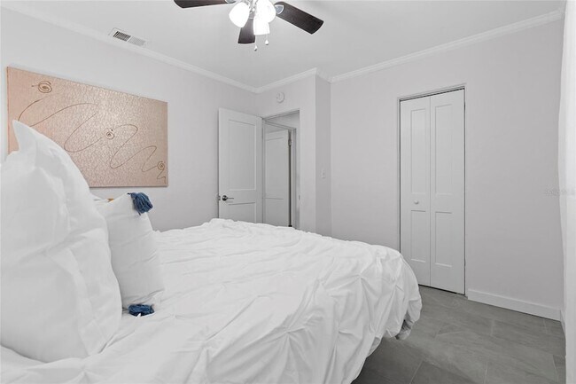 Building Photo - 326 50th Ave N