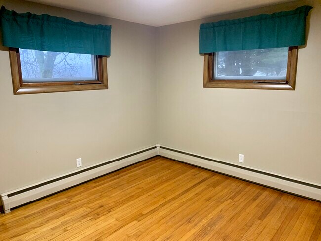 Building Photo - 4370 Seeman St SW