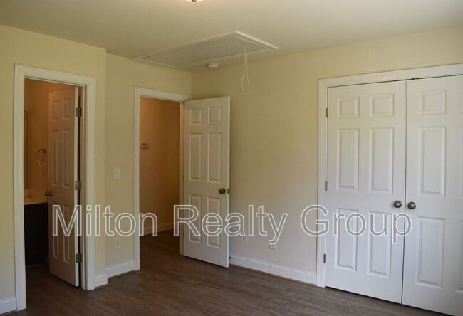 Building Photo - 26 River Stancil Dr