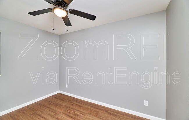 Building Photo - 2400 E Humes Ln