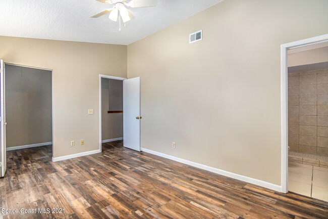 Building Photo - 1106 Ashley Ave