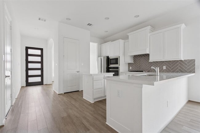 Building Photo - 18415 Cir Bar Rnch Ct