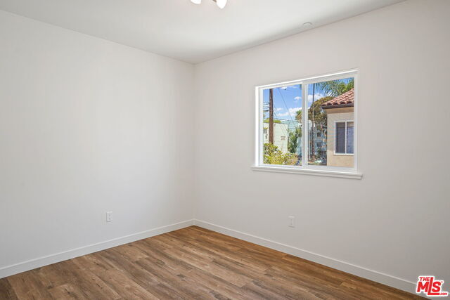 Building Photo - 1166 S Cochran Ave