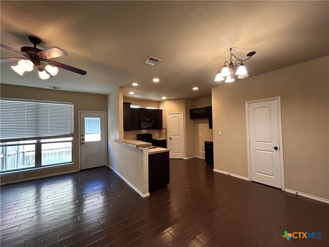 Building Photo - 1137 Brown Rock Dr