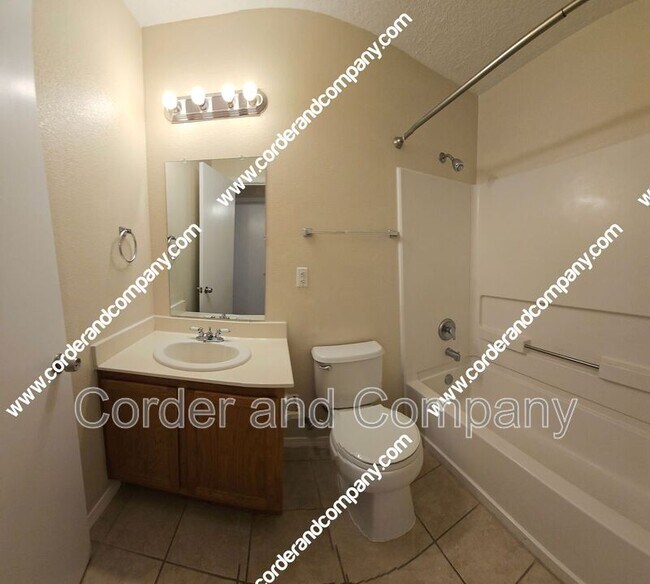Building Photo - 10615 Monte Bello Ct NW