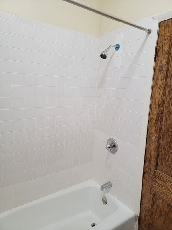 Building Photo - 6328 S St Lawrence Ave