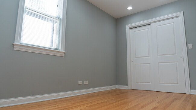 Building Photo - 2908 N Dawson Ave
