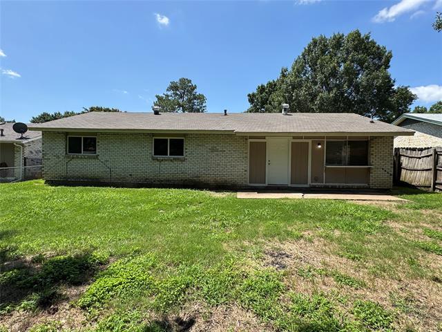 Building Photo - 1603 Natches Dr