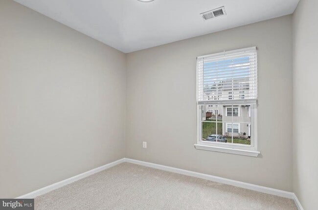 Building Photo - 328 Moseby Ct