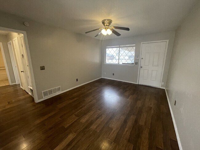 Building Photo - 3-Bed, 1.5-Bath Home in Del City