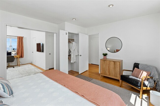 Building Photo - 180 St Germain Ave