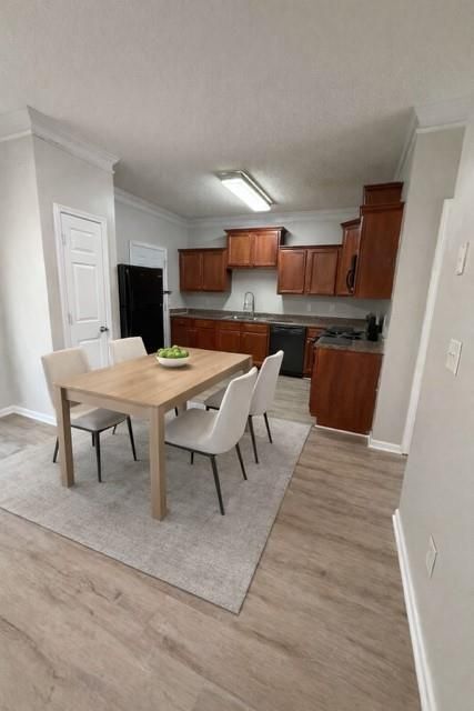 Building Photo - 6370 Olmadison Pl