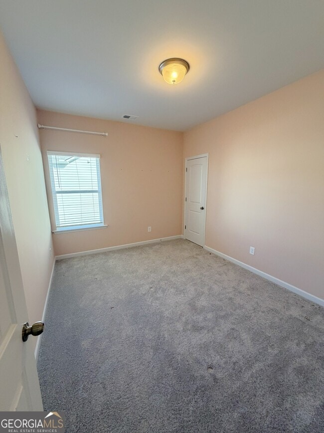 Building Photo - 204 Asher Dr