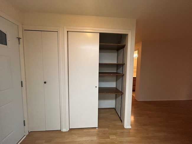 Building Photo - 5888 Shannon Ave