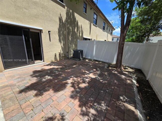 Building Photo - 9261 W 33rd Way