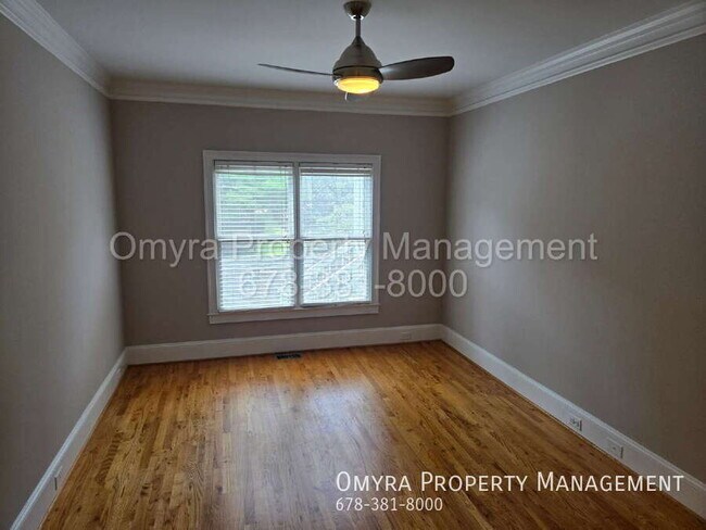 Building Photo - 105 Selman St SE