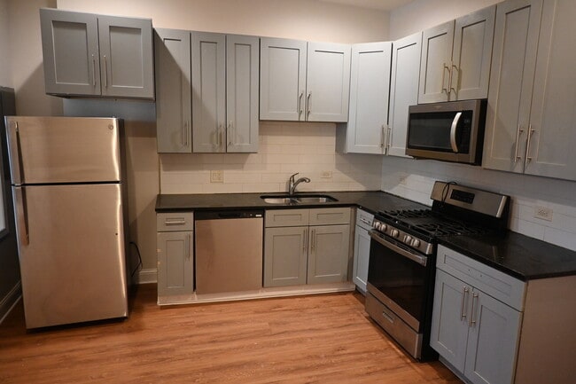 Building Photo - 4016 W 26th St