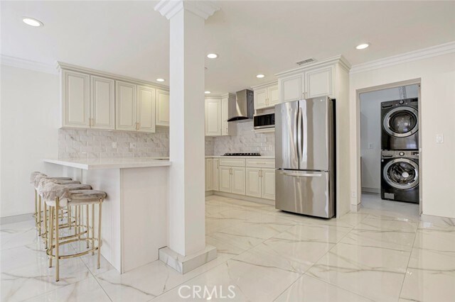 Building Photo - 7044 Greeley St