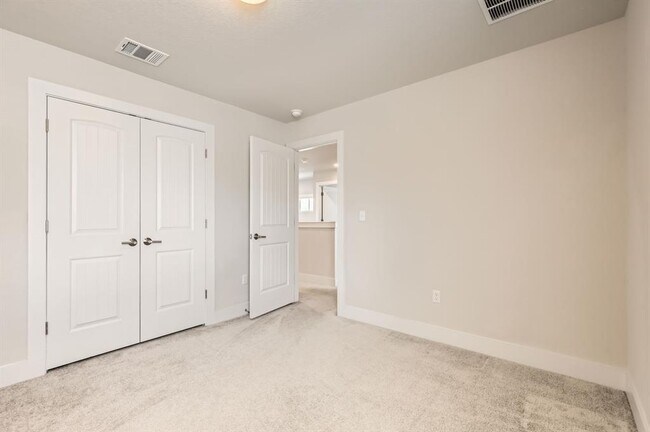 Building Photo - 8615 McKamy Dr