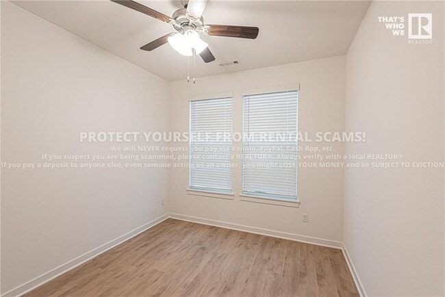 Building Photo - 566 Mcleod Dr