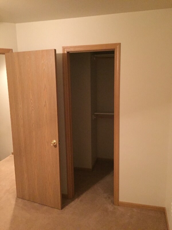 Building Photo - 1250 Rockridge Ln
