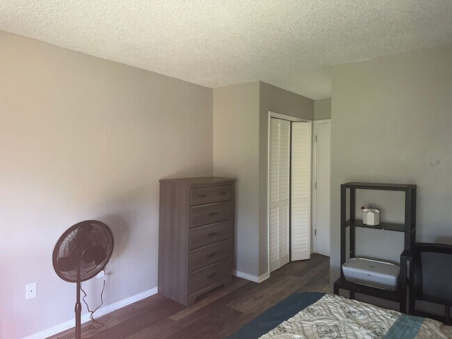 Building Photo - FURNISHED Cotton Hope 2nd floor villa.