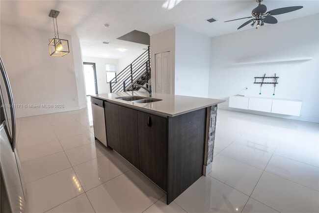 Building Photo - 481 SW 91st Ct