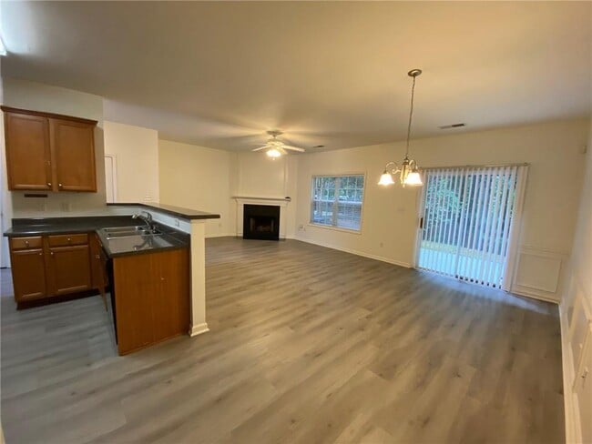 Building Photo - 397 Creek Manor Way
