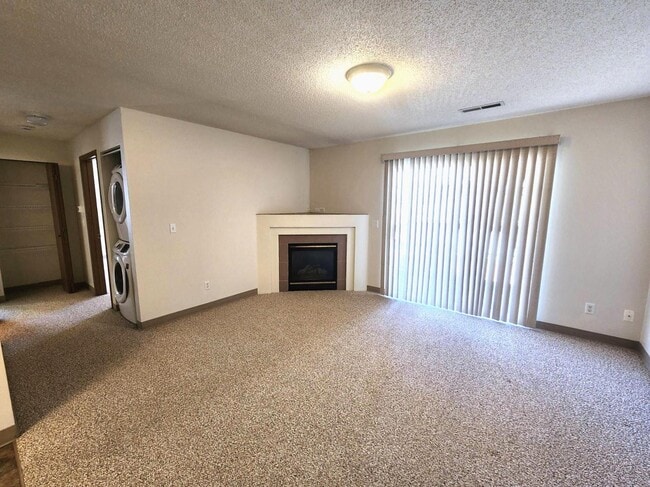 Building Photo - 923 Boston Way